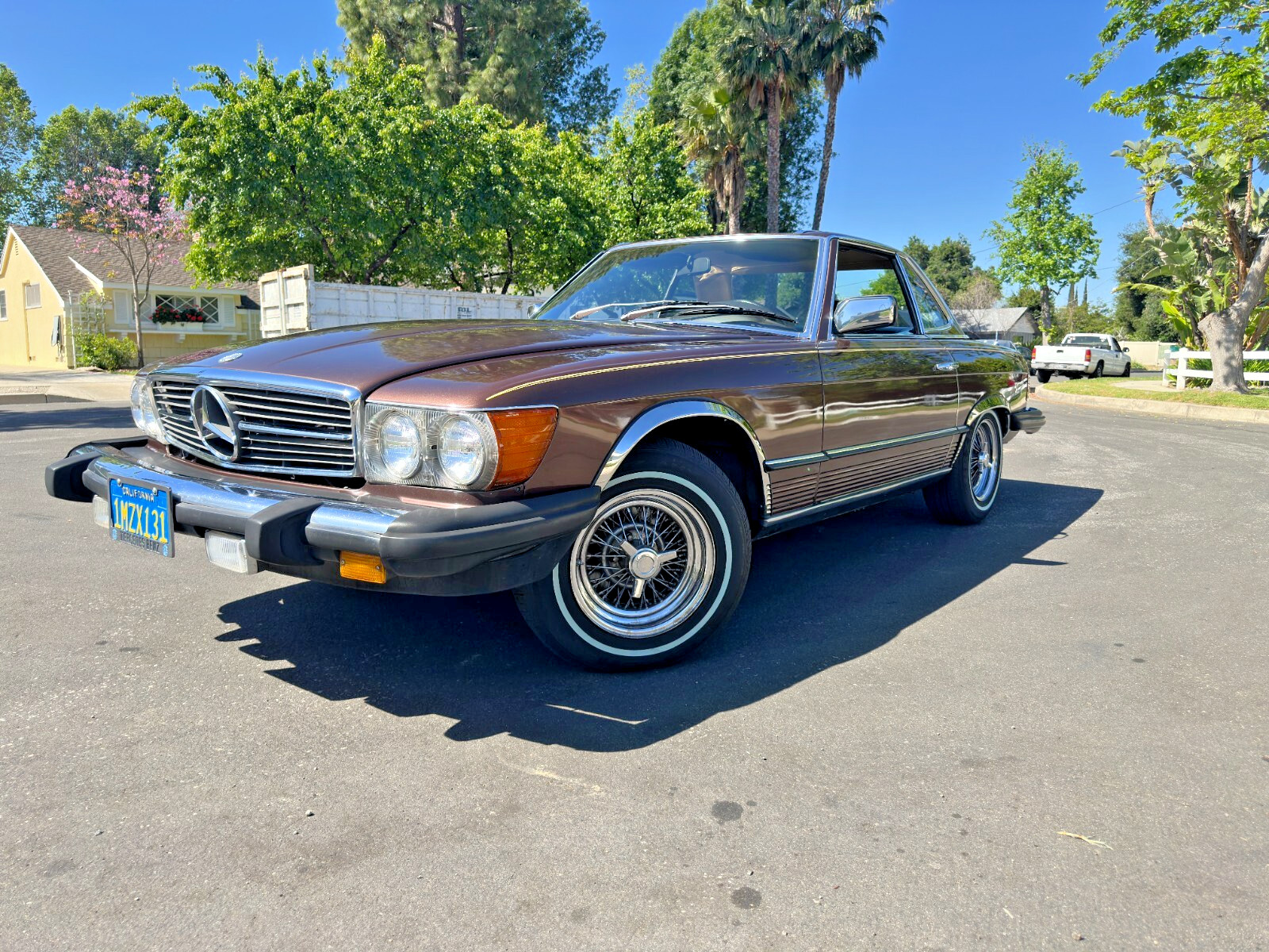 Mercedes-Benz-SL-Class-1981-Convertible-5