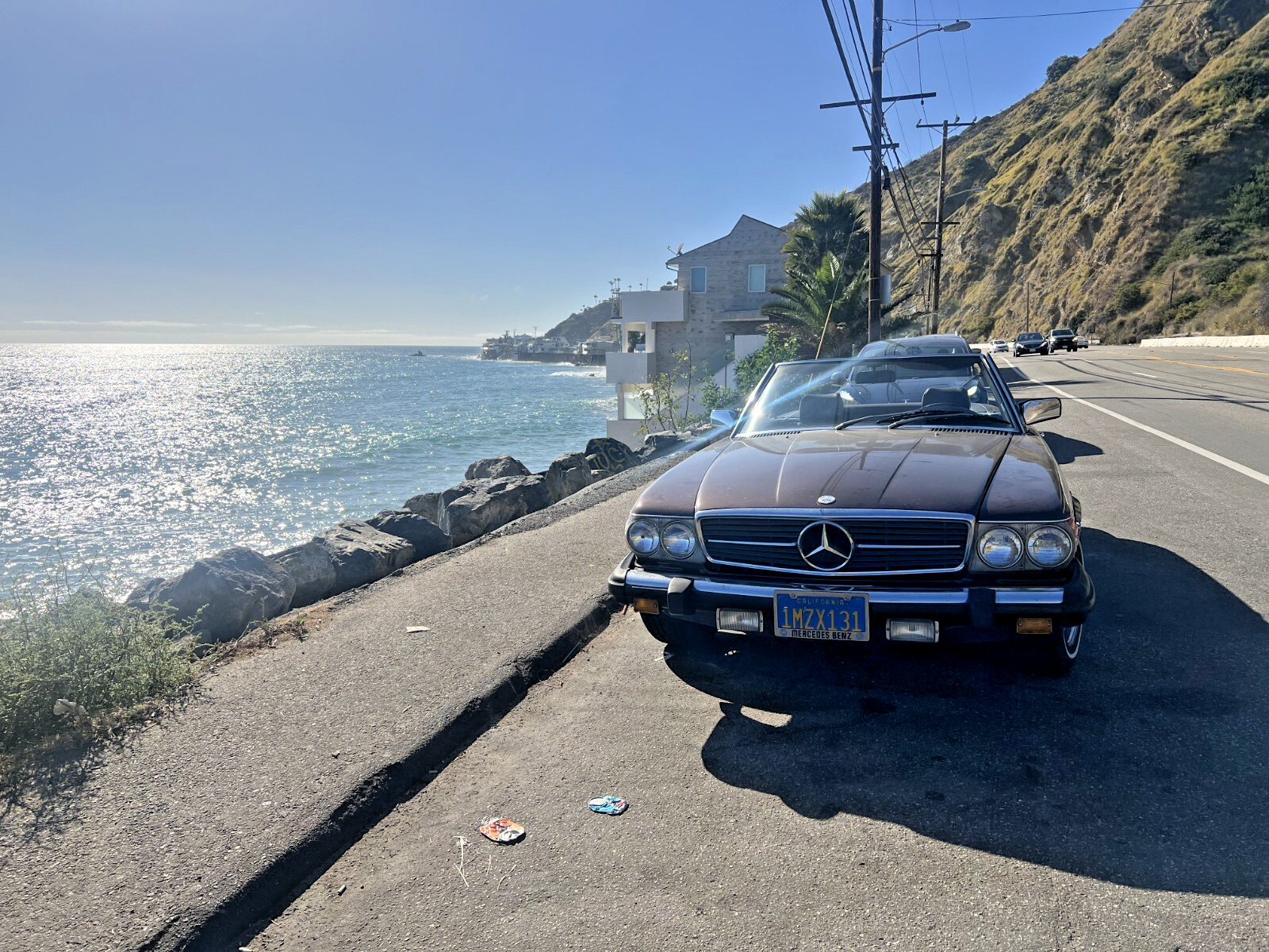 Mercedes-Benz-SL-Class-1981-Convertible-6