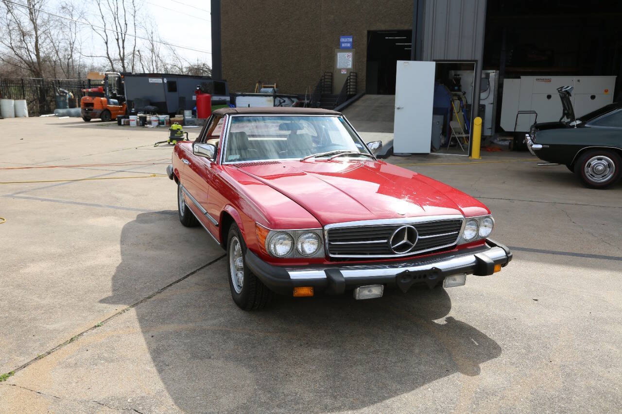 Mercedes-Benz-SL-Class-1981-Convertible-7