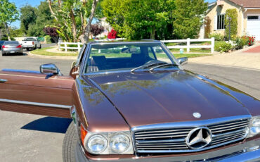 Mercedes-Benz-SL-Class-1981-Convertible-8