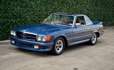 Mercedes-Benz-SL-Class-1984-Convertible-27
