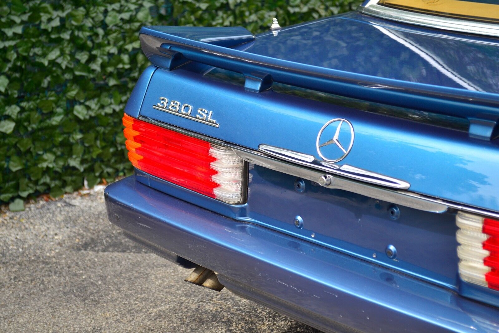 Mercedes-Benz-SL-Class-1984-Convertible-5