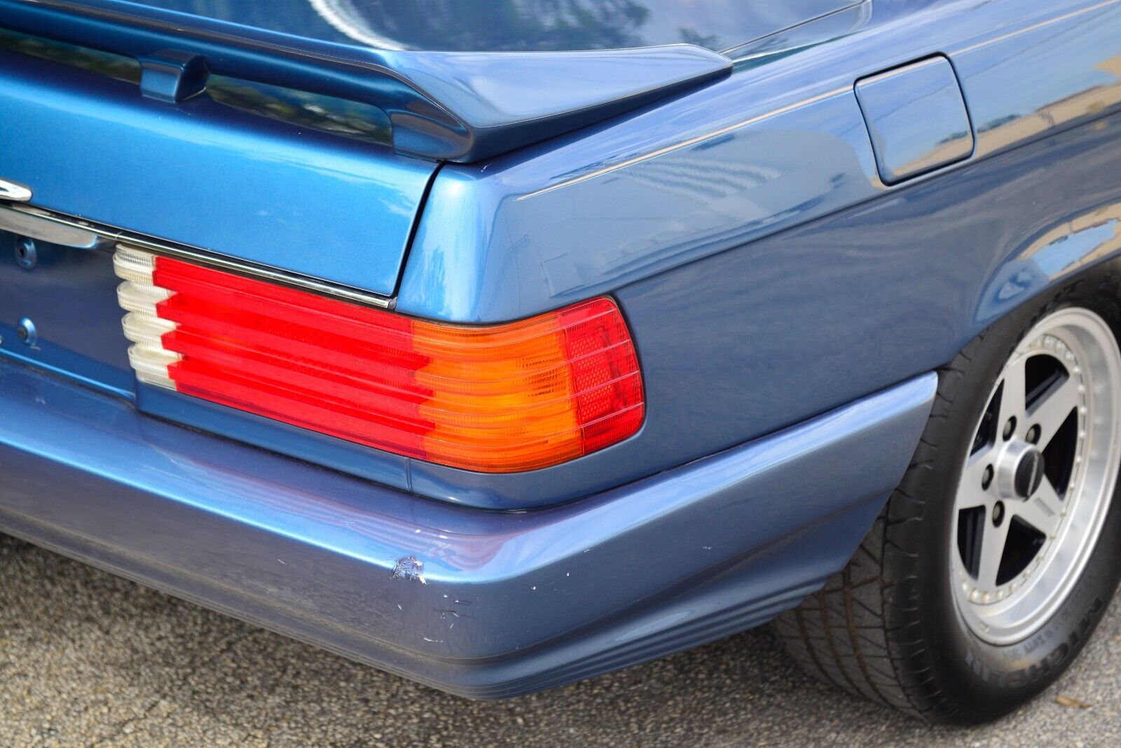 Mercedes-Benz-SL-Class-1984-Convertible-6