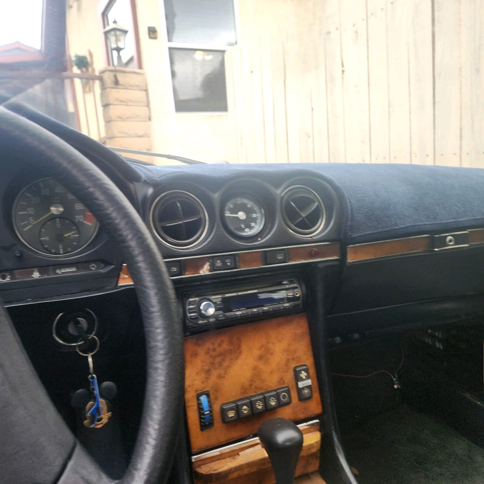Mercedes-Benz-SL-Class-1984-Convertible-8