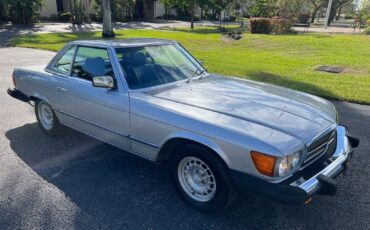 Mercedes-Benz-SL-Class-1985-Convertible-1