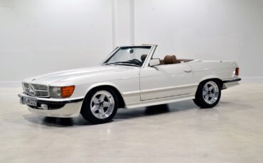 Mercedes-Benz-SL-Class-1985-Convertible-1