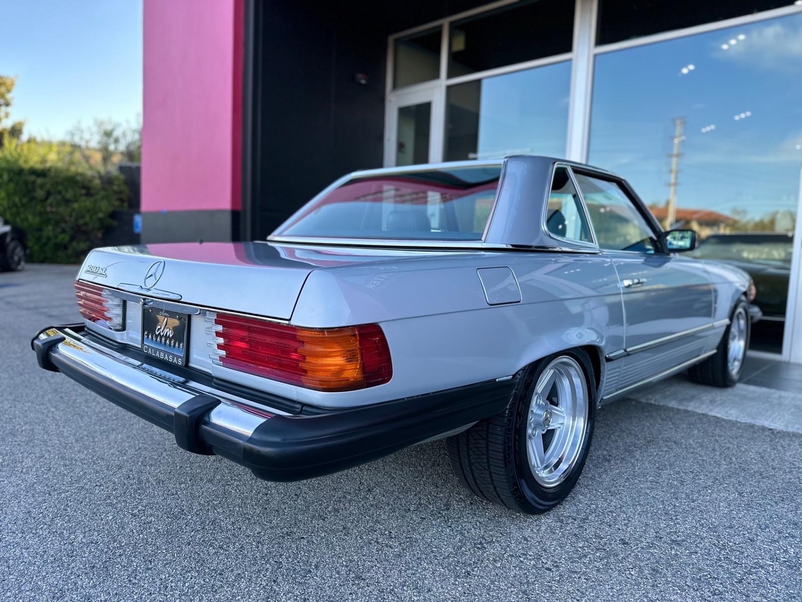 Mercedes-Benz-SL-Class-1985-Convertible-10