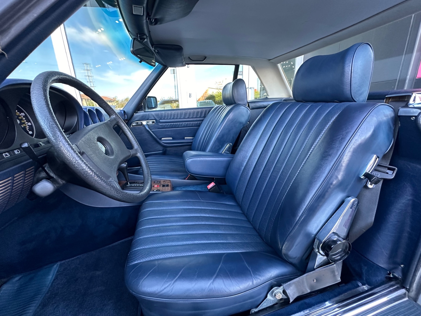 Mercedes-Benz-SL-Class-1985-Convertible-12