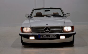 Mercedes-Benz-SL-Class-1985-Convertible-15