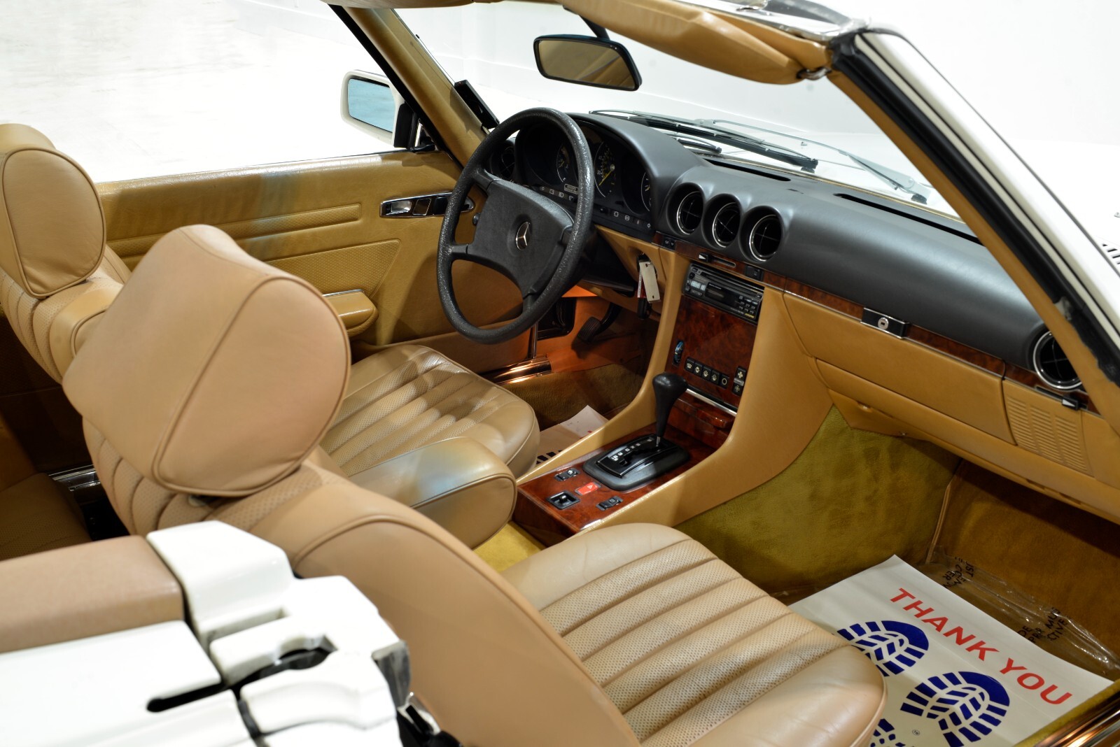 Mercedes-Benz-SL-Class-1985-Convertible-19