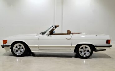 Mercedes-Benz-SL-Class-1985-Convertible-2