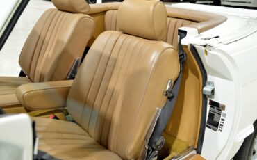 Mercedes-Benz-SL-Class-1985-Convertible-24