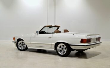 Mercedes-Benz-SL-Class-1985-Convertible-3