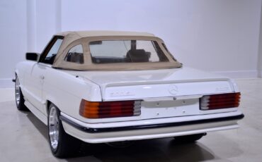 Mercedes-Benz-SL-Class-1985-Convertible-36