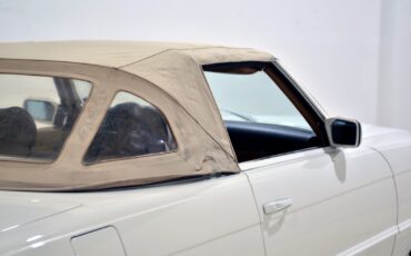 Mercedes-Benz-SL-Class-1985-Convertible-37