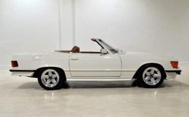Mercedes-Benz-SL-Class-1985-Convertible-4