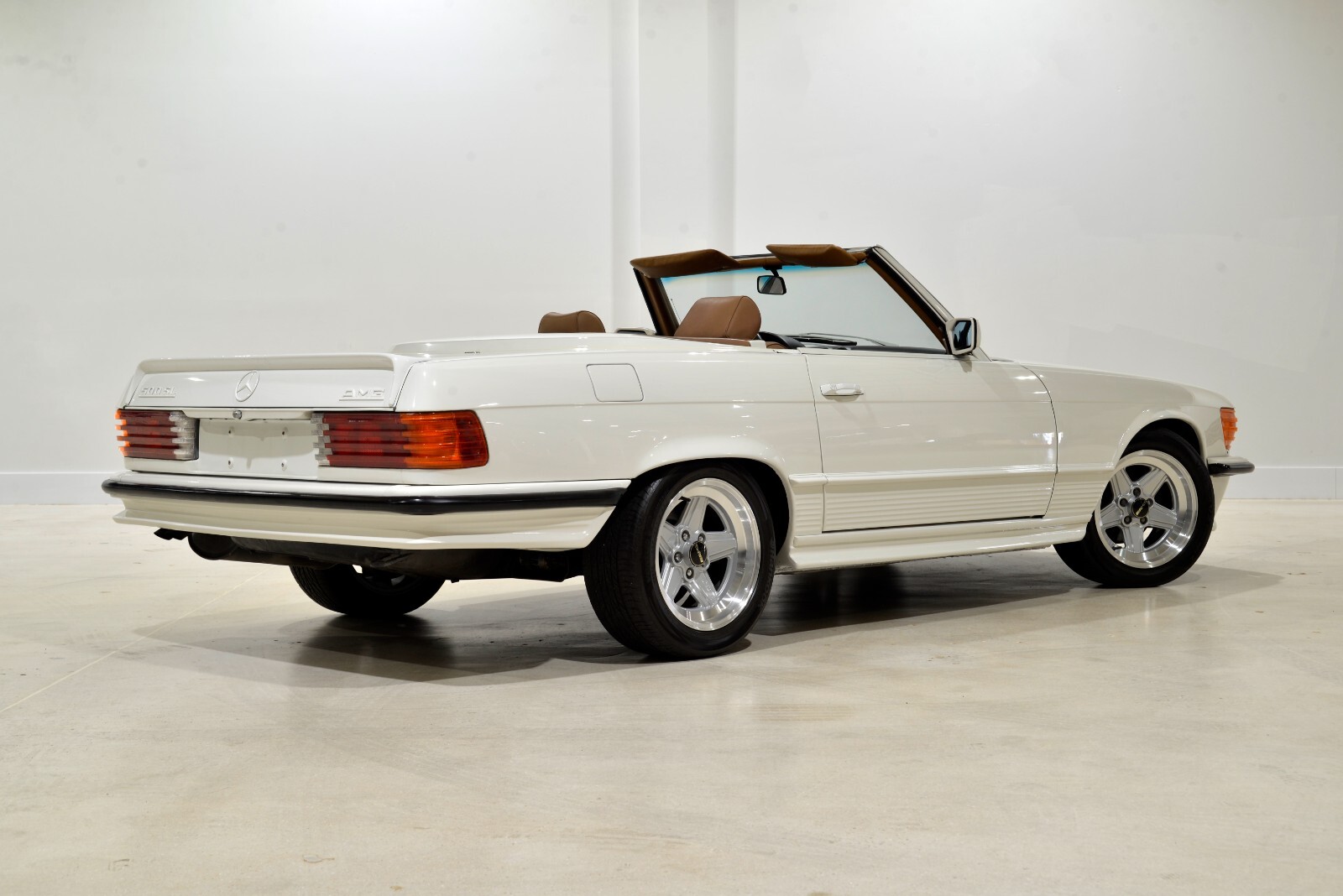 Mercedes-Benz-SL-Class-1985-Convertible-5