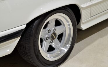 Mercedes-Benz-SL-Class-1985-Convertible-7