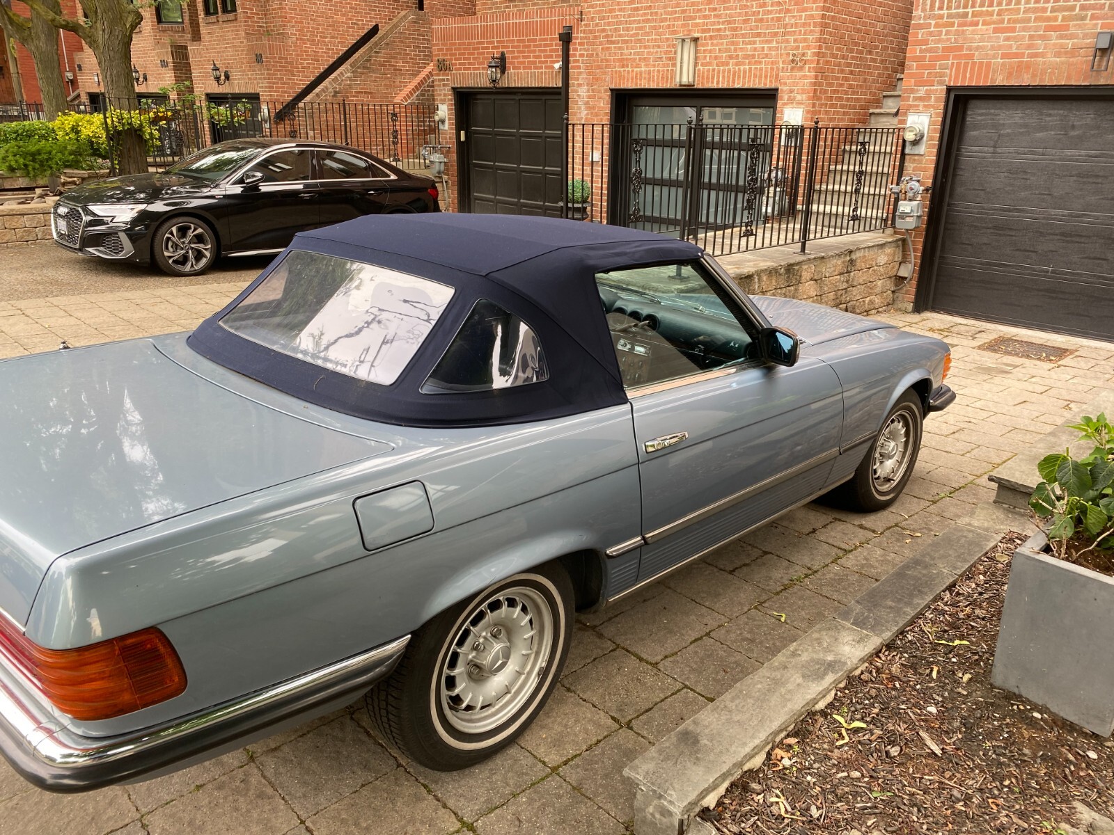 Mercedes-Benz-SL-Class-1985-Convertible-7