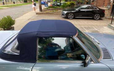 Mercedes-Benz-SL-Class-1985-Convertible-8