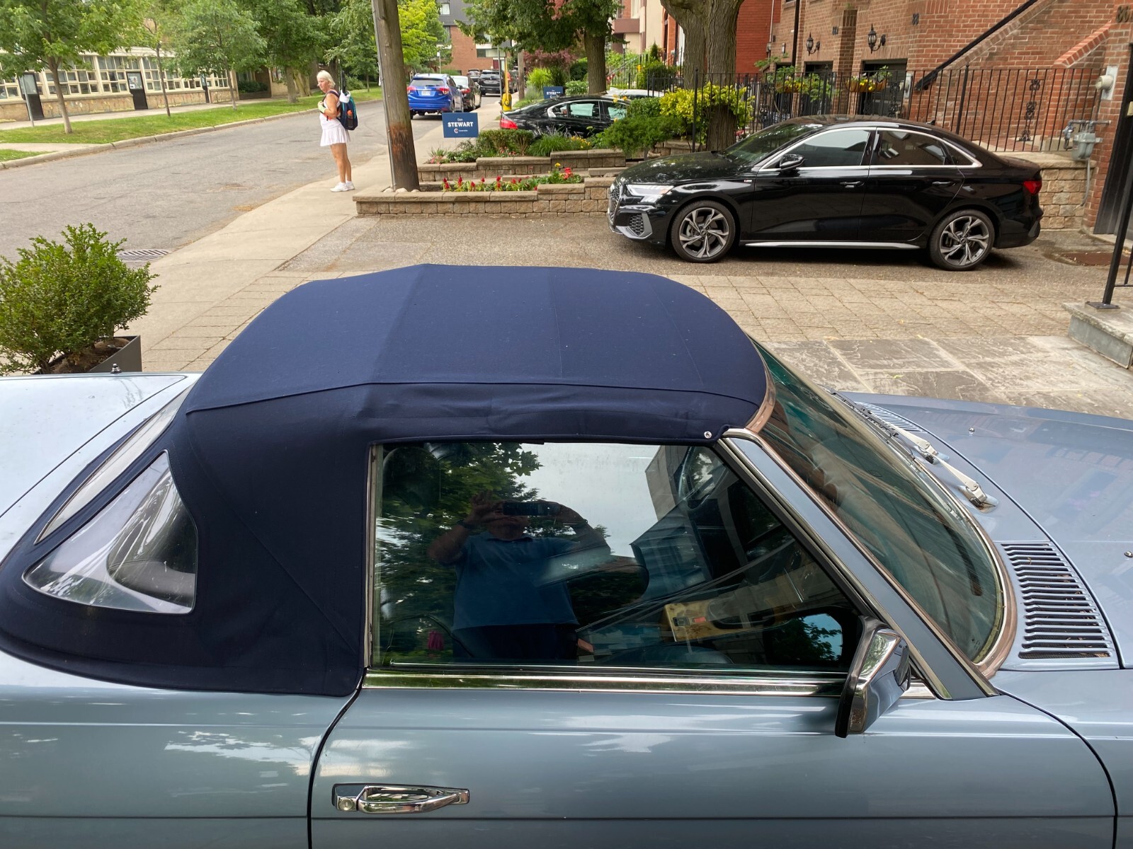 Mercedes-Benz-SL-Class-1985-Convertible-8