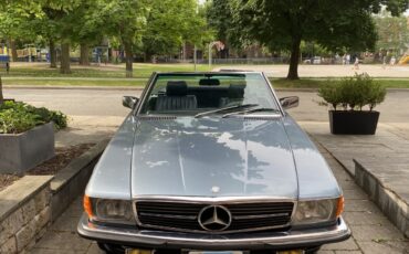 Mercedes-Benz-SL-Class-1985-Convertible-9