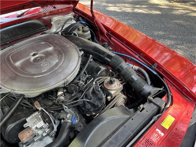 Mercedes-Benz-SL-Class-1986-31