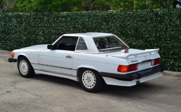 Mercedes-Benz-SL-Class-1986-Convertible-11