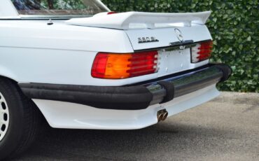 Mercedes-Benz-SL-Class-1986-Convertible-12