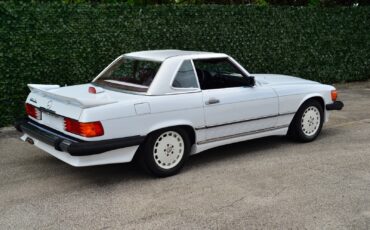 Mercedes-Benz-SL-Class-1986-Convertible-2