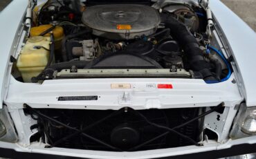 Mercedes-Benz-SL-Class-1986-Convertible-24