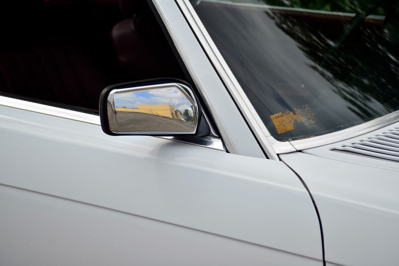 Mercedes-Benz-SL-Class-1986-Convertible-32