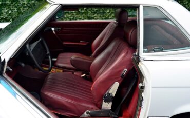 Mercedes-Benz-SL-Class-1986-Convertible-39