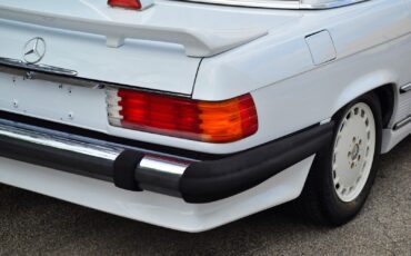 Mercedes-Benz-SL-Class-1986-Convertible-4