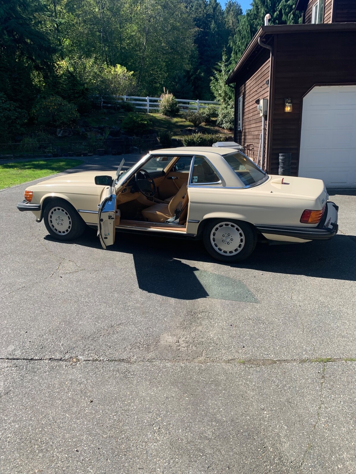 Mercedes-Benz-SL-Class-1986-Convertible-8