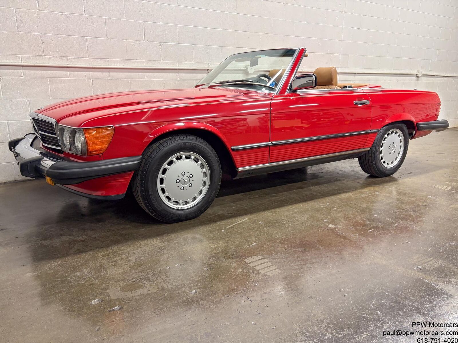 Mercedes-Benz-SL-Class-1987-Convertible-1