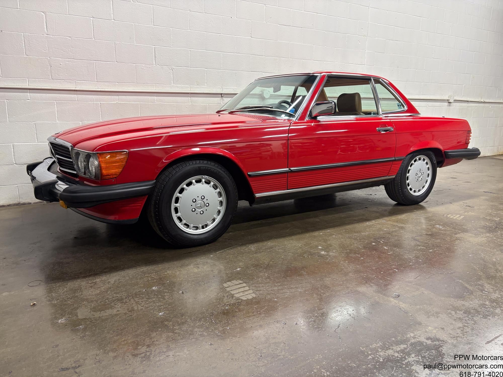 Mercedes-Benz-SL-Class-1987-Convertible-13
