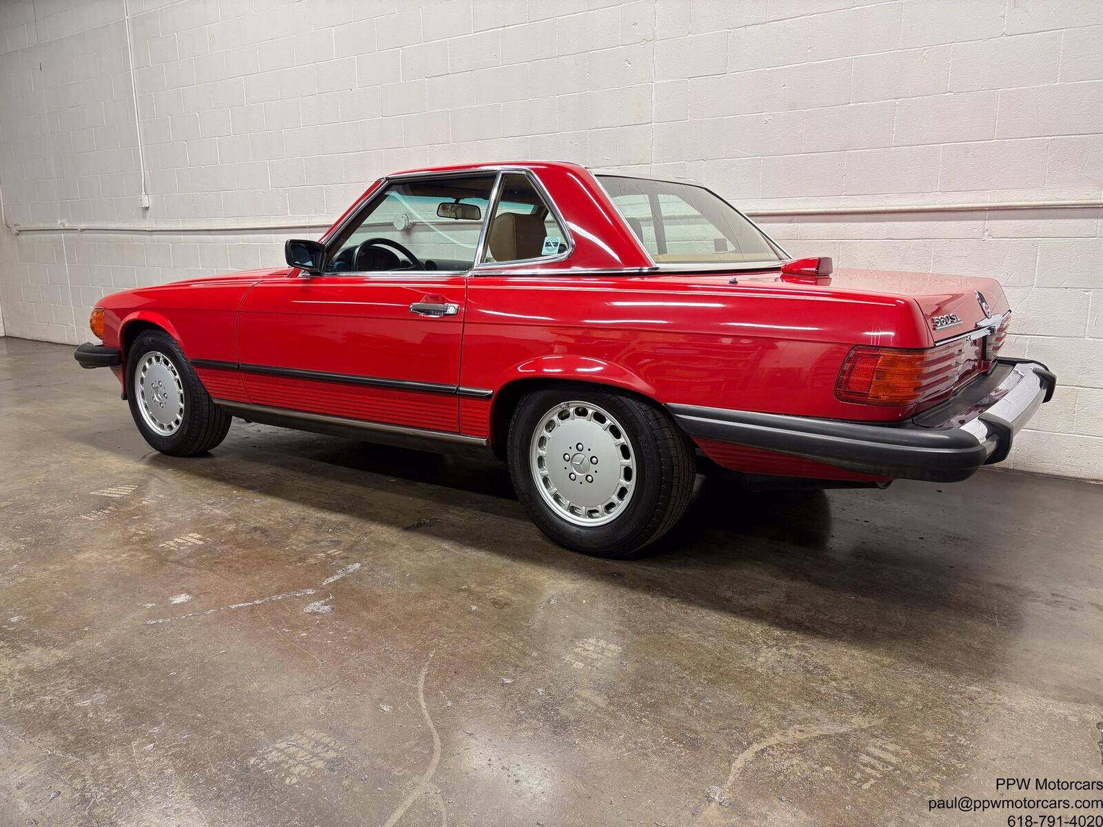 Mercedes-Benz-SL-Class-1987-Convertible-14