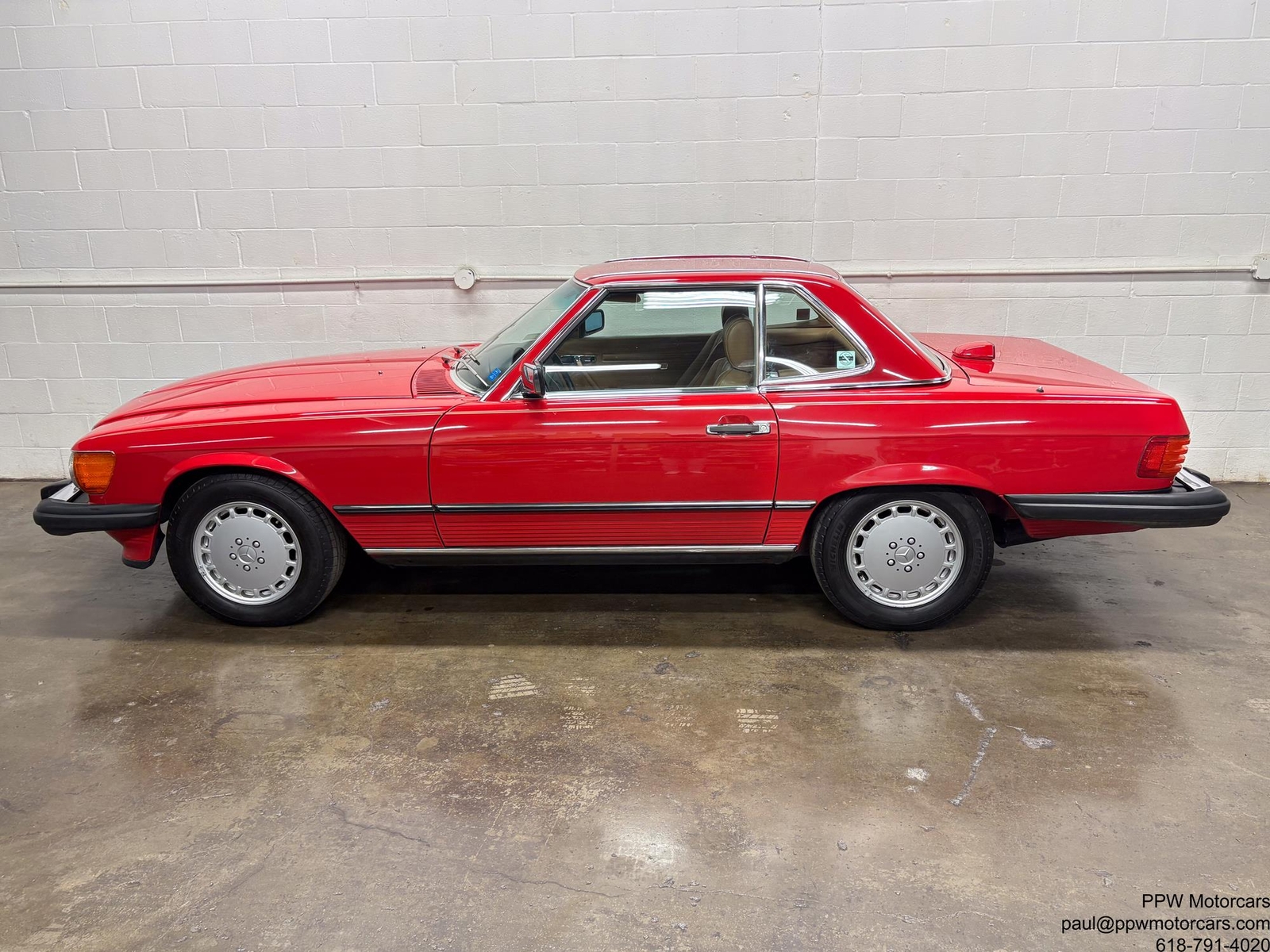 Mercedes-Benz-SL-Class-1987-Convertible-16
