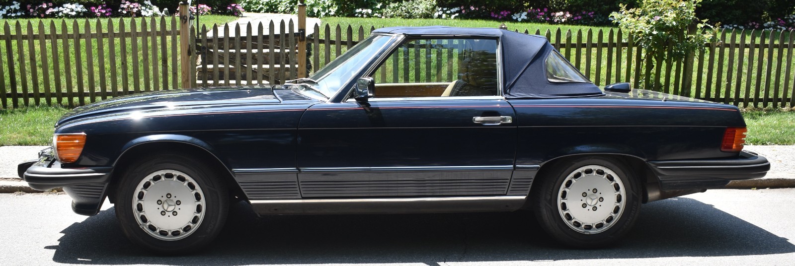 Mercedes-Benz-SL-Class-1987-Convertible-2