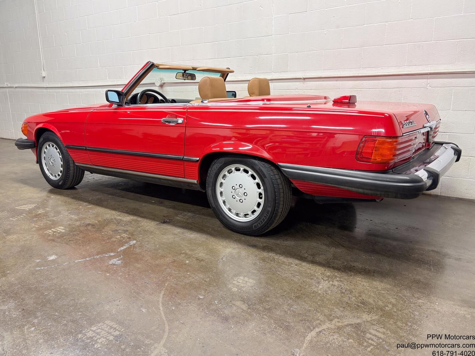 Mercedes-Benz-SL-Class-1987-Convertible-2