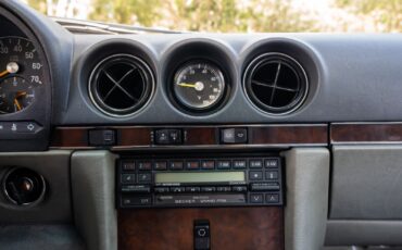 Mercedes-Benz-SL-Class-1987-Convertible-21