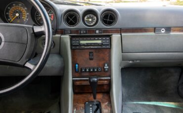 Mercedes-Benz-SL-Class-1987-Convertible-24