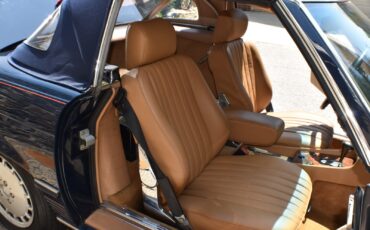 Mercedes-Benz-SL-Class-1987-Convertible-26