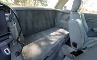 Mercedes-Benz-SL-Class-1987-Convertible-28