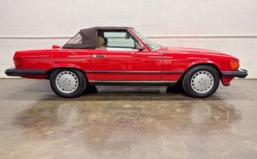 Mercedes-Benz-SL-Class-1987-Convertible-28