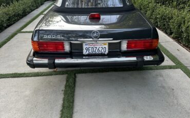 Mercedes-Benz-SL-Class-1987-Convertible-36