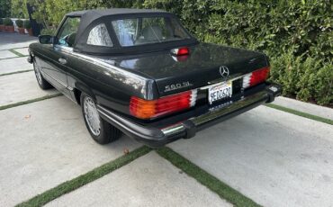 Mercedes-Benz-SL-Class-1987-Convertible-38