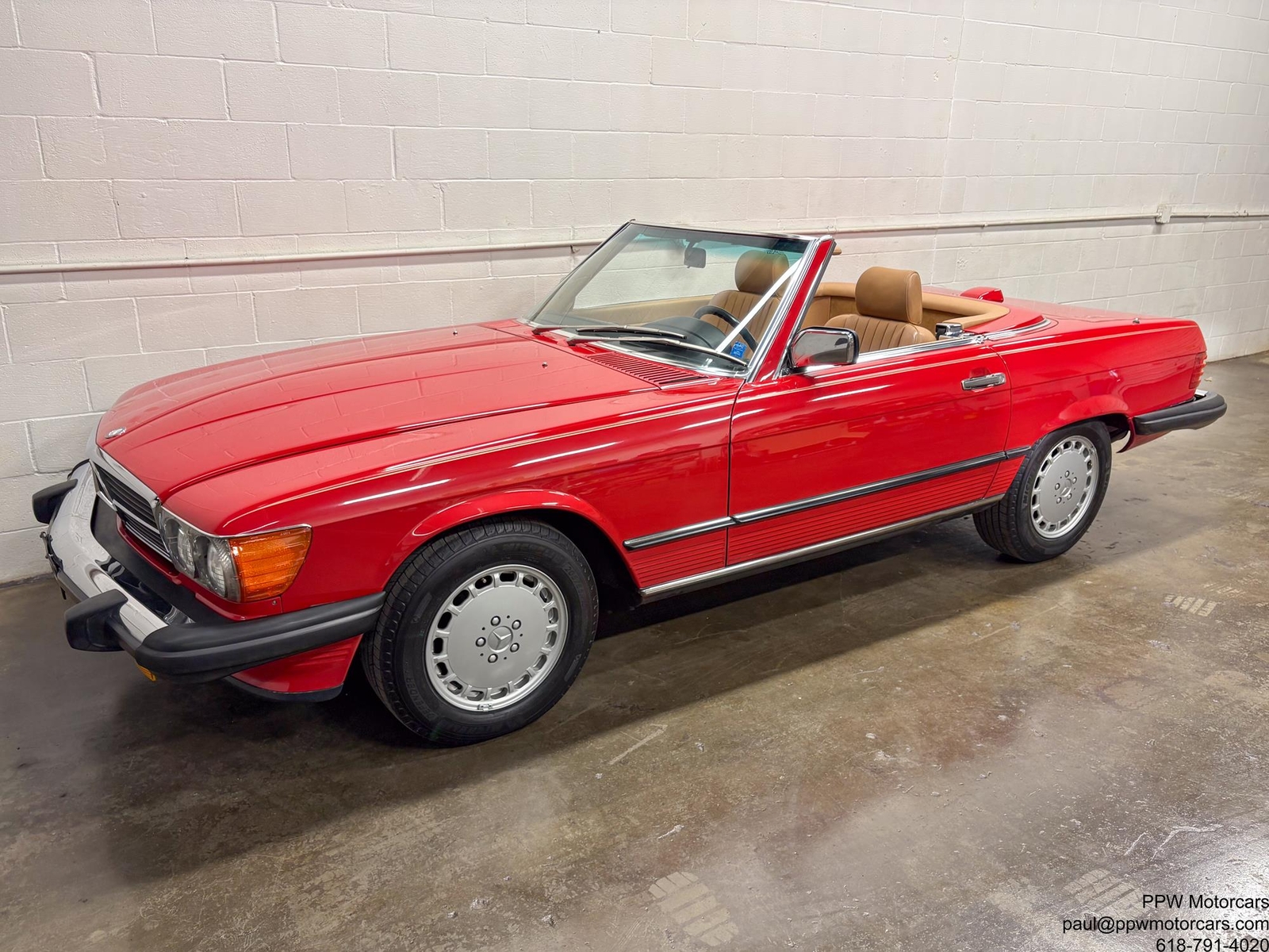 Mercedes-Benz-SL-Class-1987-Convertible-4