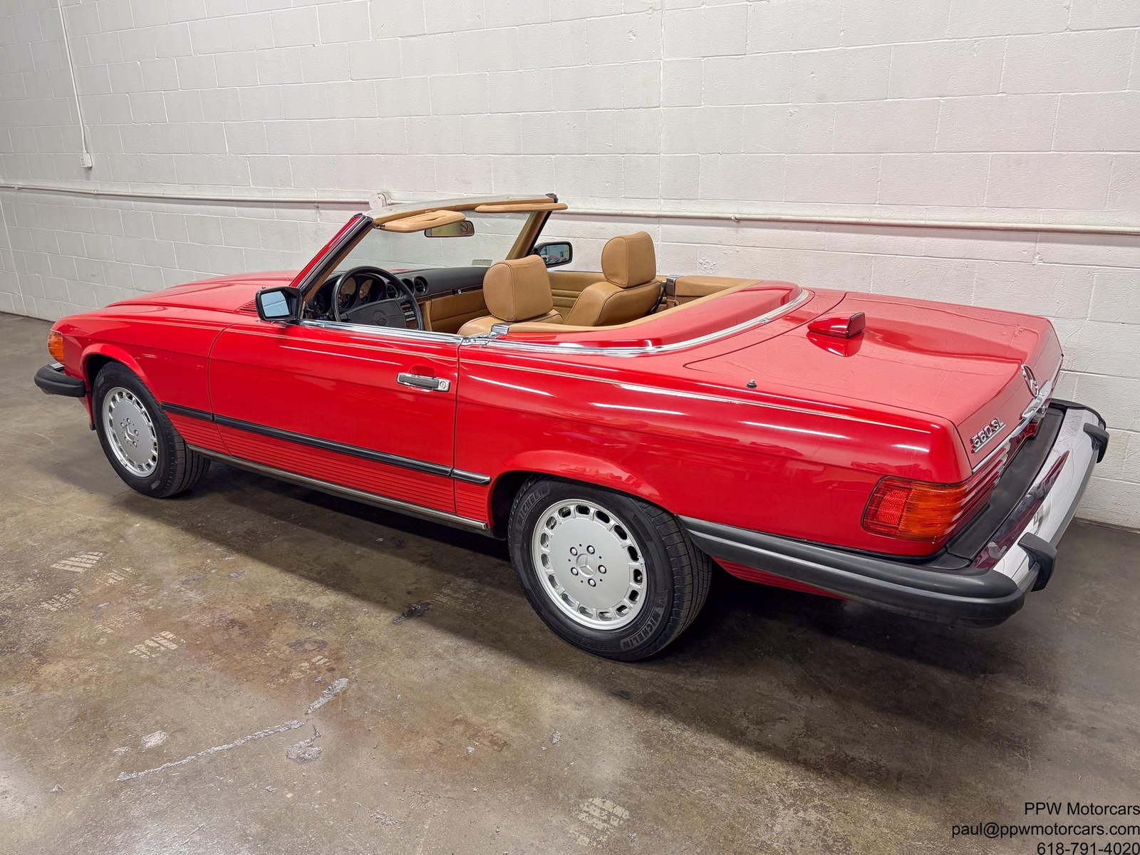 Mercedes-Benz-SL-Class-1987-Convertible-5